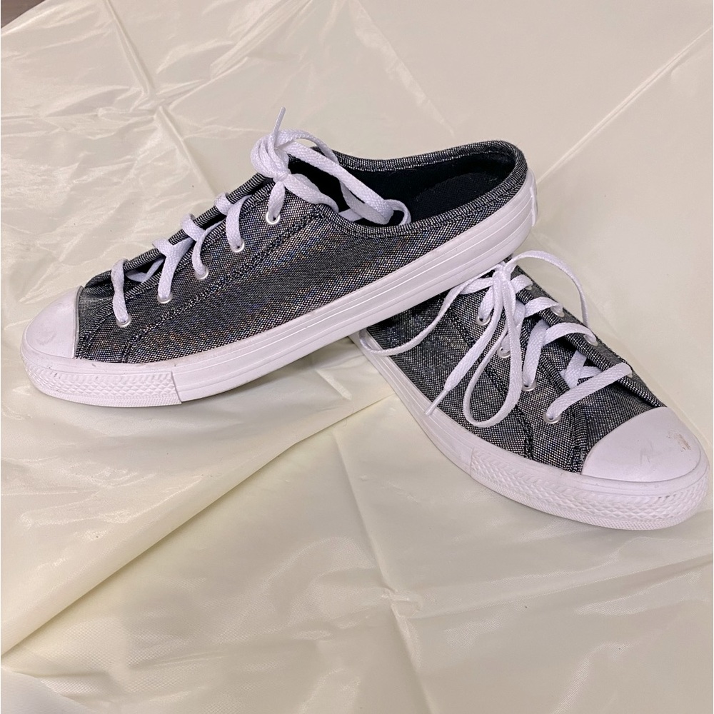 Size 8 mule-style tennis shoes